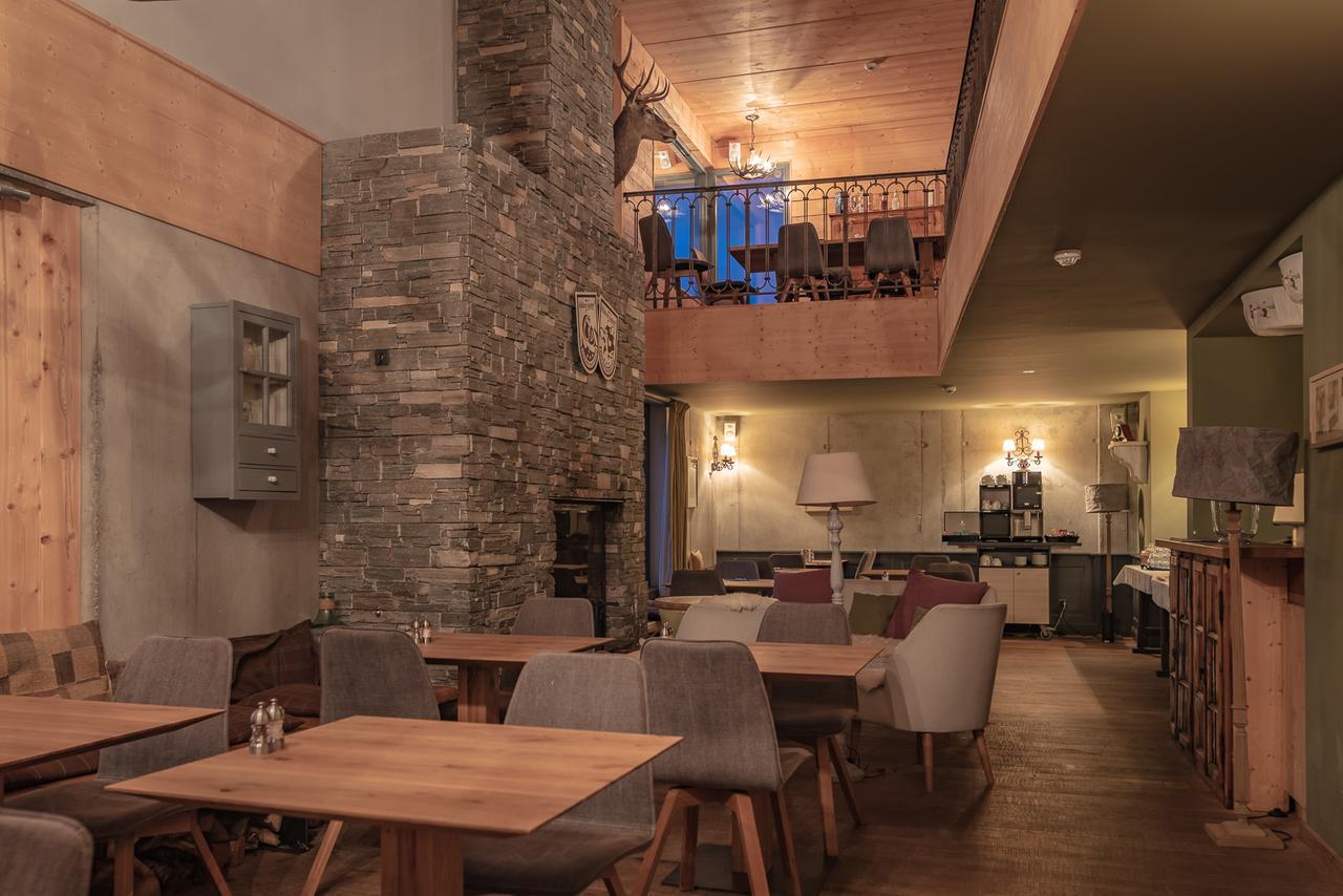 Rinderberg Swiss Alpine Lodge زويسمن المظهر الخارجي الصورة